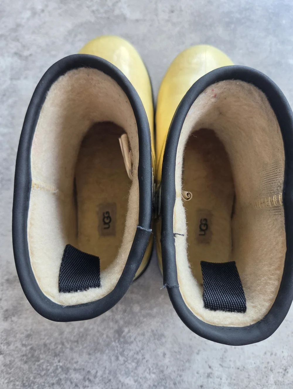 UGG Mini Ankle Rain Boots Size 4